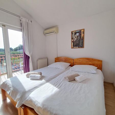 Rooms Slavica Okrug Gornji Ruang foto